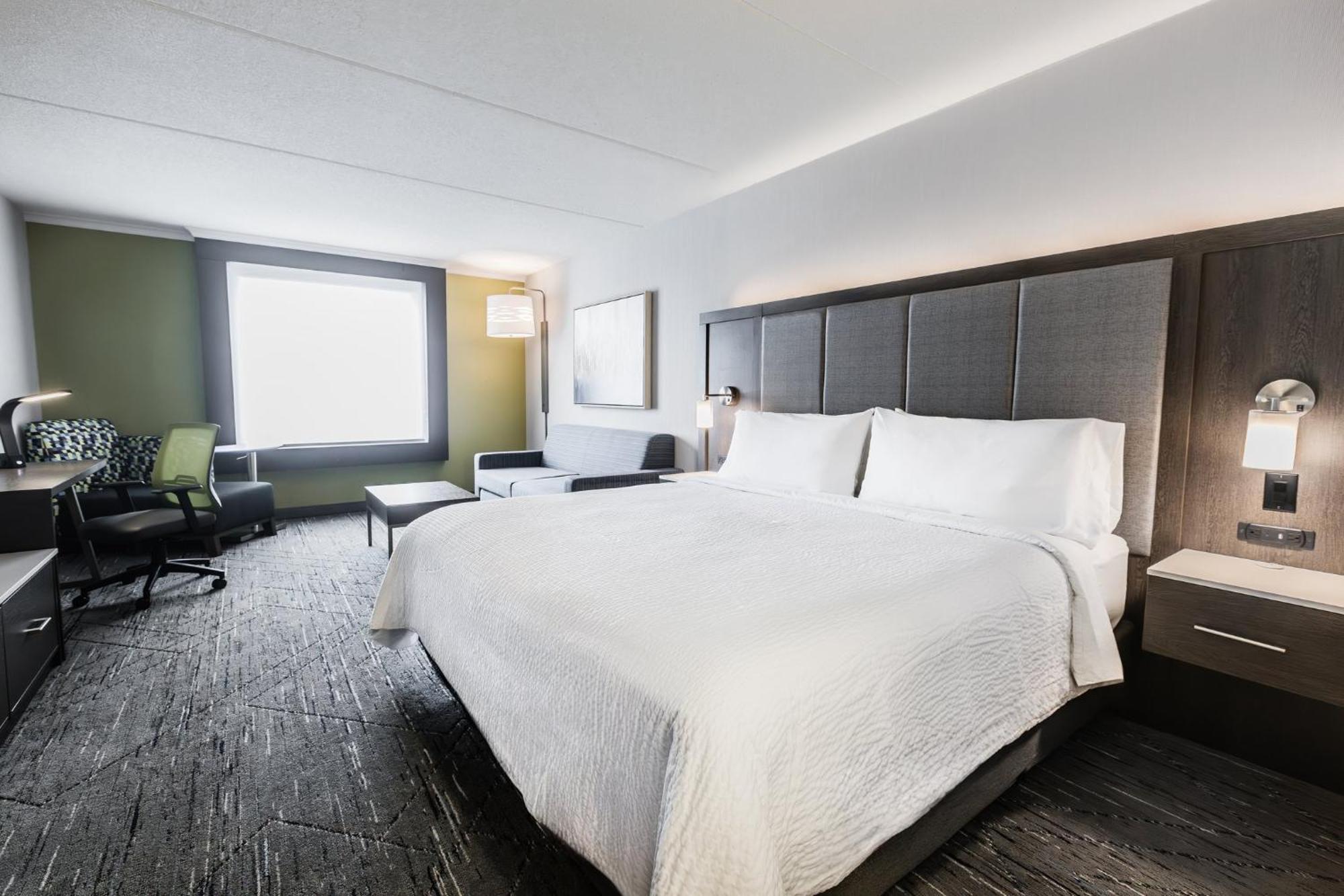 Holiday Inn Express & Suites - Toronto Airport South By Ihg Exterior photo